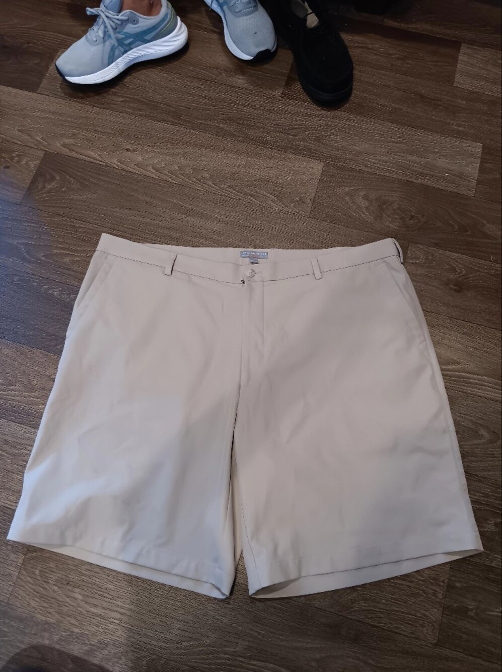 Peter Millar Light Beige Flat-Front Performance Shorts